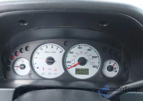 2004 Ford Escape Xlt from USA, damaged, VIN 1FMCU93184KB23772